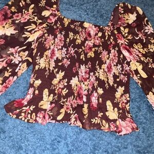 (NWOT) Express Floral Ruffled Smocked Blouse